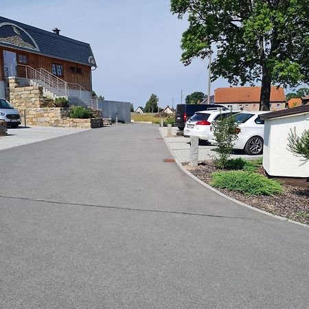 Familien- Und Apartmenthotel Lerchenberghof Walddorf  Ngoại thất bức ảnh